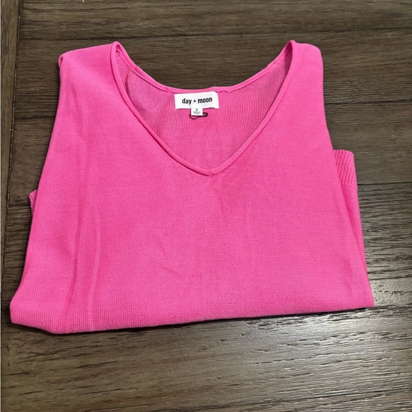 Boutique- Sunshine Daydream - Day & Moon - Size small - Picture 2 of 3